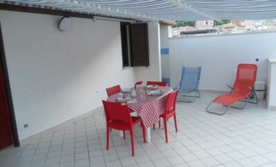 PURPLE HOUSE con terrazzo e bbq, Castellammare del Golfo